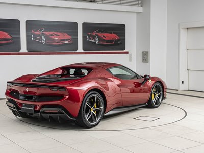 صورة 6 لـ 2024 Ferrari 296 GTB