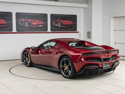 صورة 8 لـ 2024 Ferrari 296 GTB