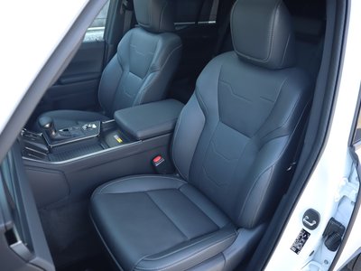 2025 Lexus GX — миниатюра 46
