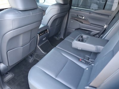 2025 Lexus GX — миниатюра 49