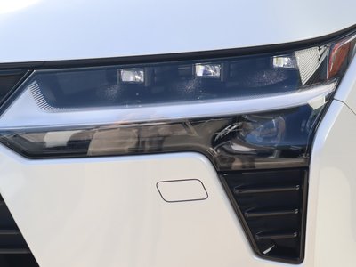 2025 Lexus GX — миниатюра 24