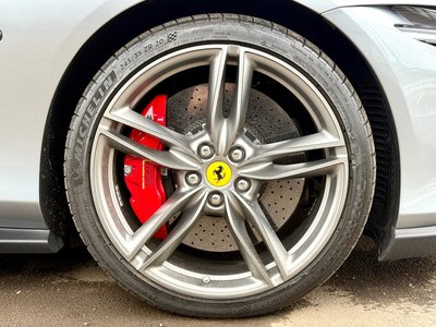 صورة مصغرة 43 لـ 2022 Ferrari ROMA