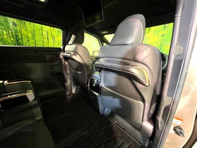 2025 Toyota ALPHARD — фото 50