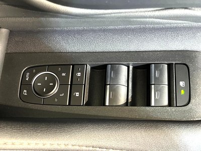 2025 Toyota ALPHARD — фото 29