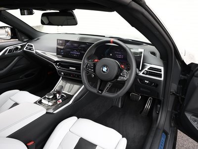صورة 5 لـ 2026 BMW M4 CABRIOLET