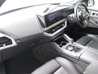 صورة 36 لـ 2023 BMW XM