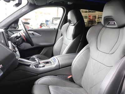 صورة 41 لـ 2023 BMW XM