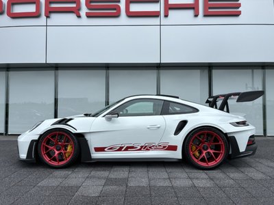 2024 Porsche 911 photo 2