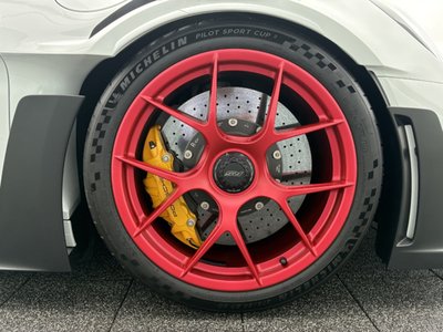 2024 Porsche 911 photo 4