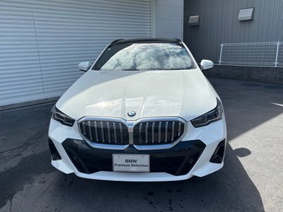 2024 BMW 5 SERIES TOURING 照片 2