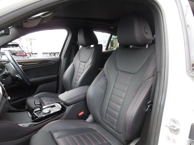2023 BMW X4 thumbnail 29