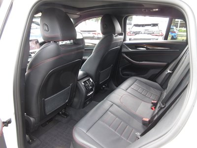 2023 BMW X4 thumbnail 31