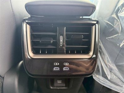 صورة 28 لـ 2026 Toyota CROWN ESTATE