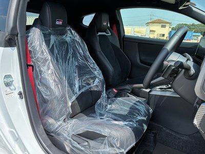 صورة 14 لـ 2025 Toyota GR YARIS