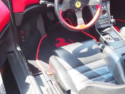 1990 Ferrari 348 照片 38
