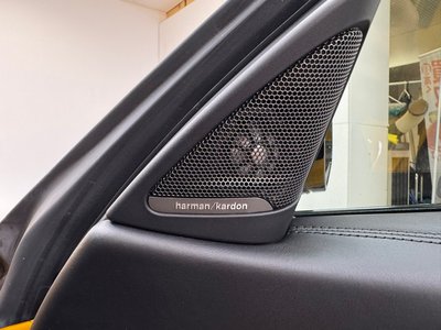 صورة 38 لـ 2018 BMW M4 CABRIOLET