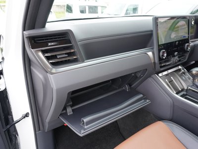 صورة مصغرة 62 لـ 2025 Lexus GX