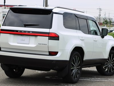 صورة مصغرة 20 لـ 2025 Lexus GX