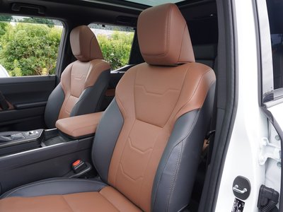 صورة مصغرة 65 لـ 2025 Lexus GX