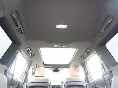 صورة مصغرة 34 لـ 2025 Lexus GX