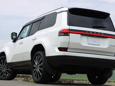 صورة مصغرة 26 لـ 2025 Lexus GX