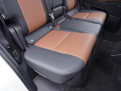 صورة مصغرة 55 لـ 2025 Lexus GX