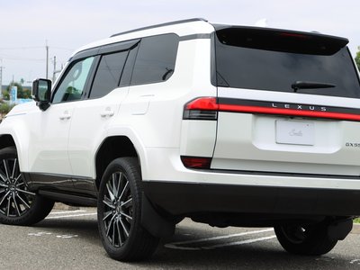 صورة مصغرة 25 لـ 2025 Lexus GX