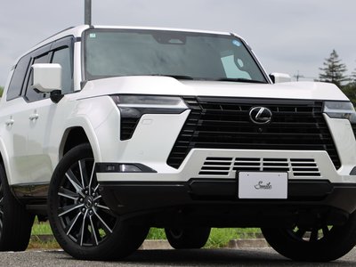 صورة مصغرة 8 لـ 2025 Lexus GX