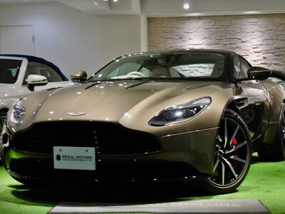 صورة 1 لـ 2017 Aston Martin DB11
