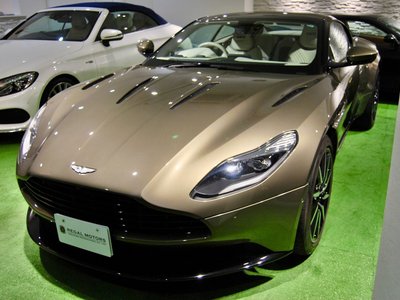 صورة 3 لـ 2017 Aston Martin DB11