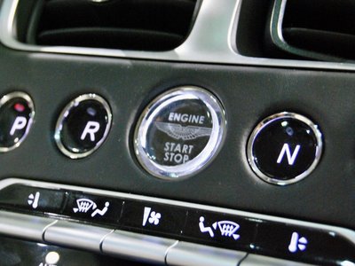 صورة 26 لـ 2017 Aston Martin DB11