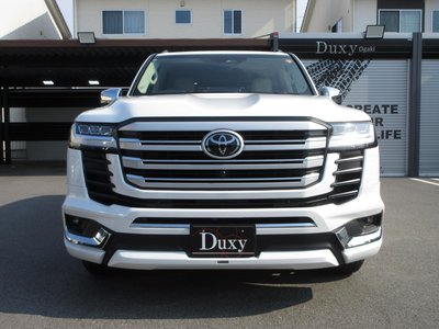2025 Toyota LAND CRUISER 300 photo 7