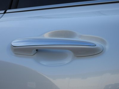 2025 Toyota LAND CRUISER 300 thumbnail 34