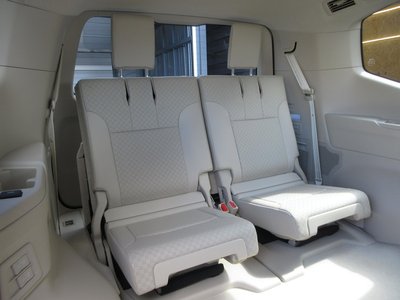 2025 Toyota LAND CRUISER 300 thumbnail 61