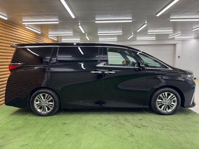 2025 Toyota ALPHARD photo 41