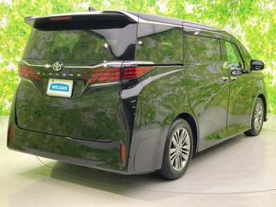 2024 Toyota ALPHARD — фото 3