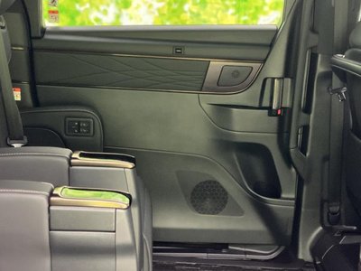 2024 Toyota ALPHARD — фото 25