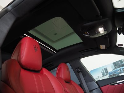 2022 Maserati LEVANTE — миниатюра 14