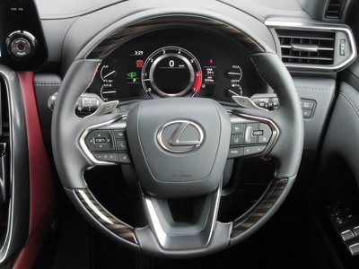 2024 Lexus LX thumbnail 41
