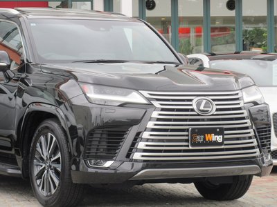 2024 Lexus LX photo 5