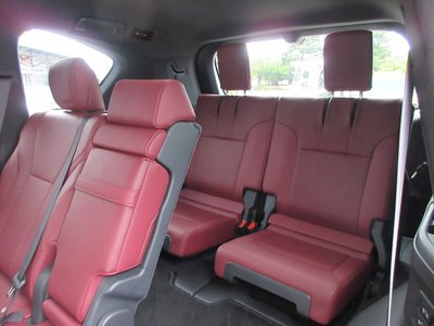 2024 Lexus LX thumbnail 36
