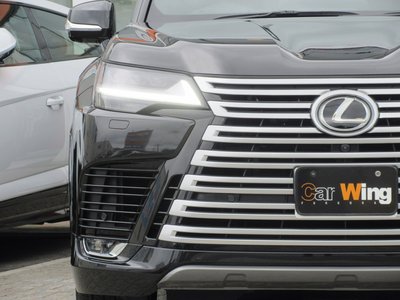 2024 Lexus LX photo 8