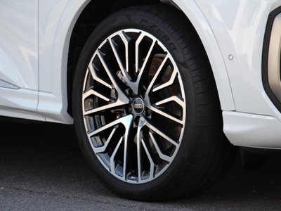 2025 AUDI Q5 thumbnail 29