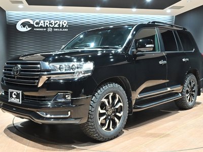 2017 Toyota LAND CRUISER 200 — фото 1