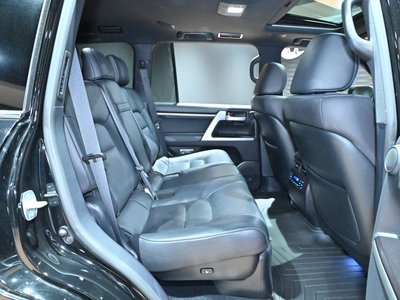 2017 Toyota LAND CRUISER 200 — фото 24