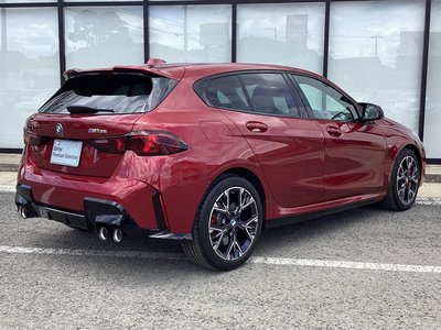 2025 BMW 1 SERIES thumbnail 18