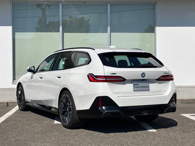 2025 BMW 5 SERIES TOURING 照片 3