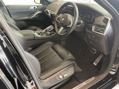 صورة 30 لـ 2021 BMW X6