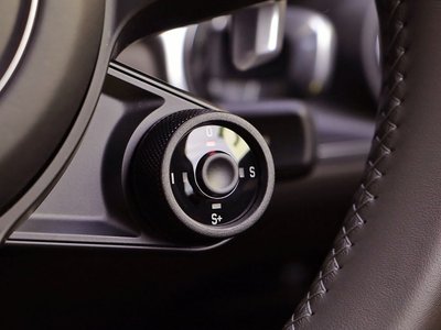 صورة مصغرة 87 لـ 2018 Porsche 911