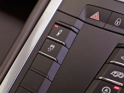 صورة مصغرة 104 لـ 2018 Porsche 911